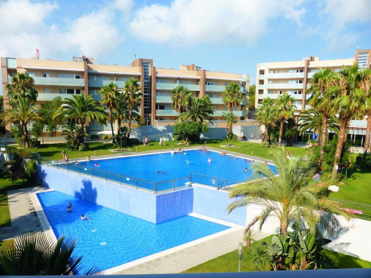 Familidays 020 Aqquaria Apartment Salou Bagian luar foto