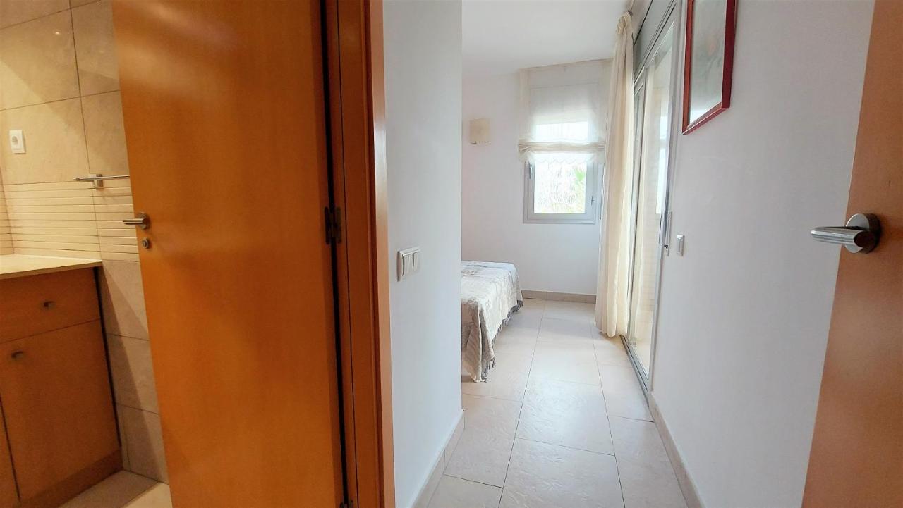 Familidays 020 Aqquaria Apartment Salou Bagian luar foto
