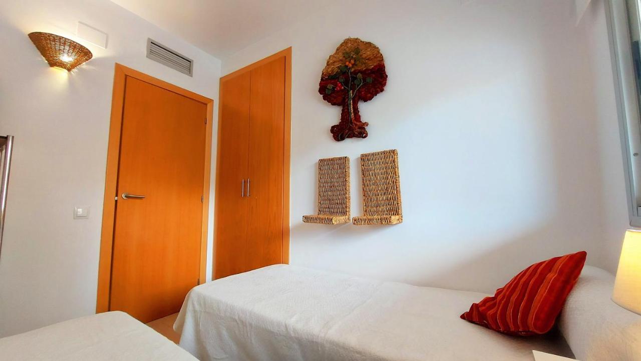 Familidays 020 Aqquaria Apartment Salou Bagian luar foto