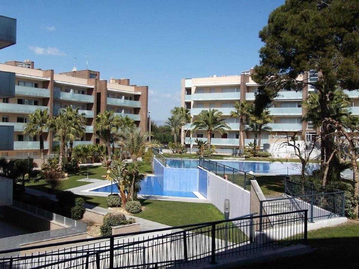 Familidays 020 Aqquaria Apartment Salou Bagian luar foto
